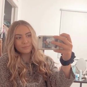 Meet your Posher, Mackenzie